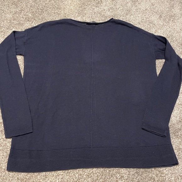 Vince Navy Lightweight Long Sleeve Pullover Sweater Size Medium - Picture 5 of 9